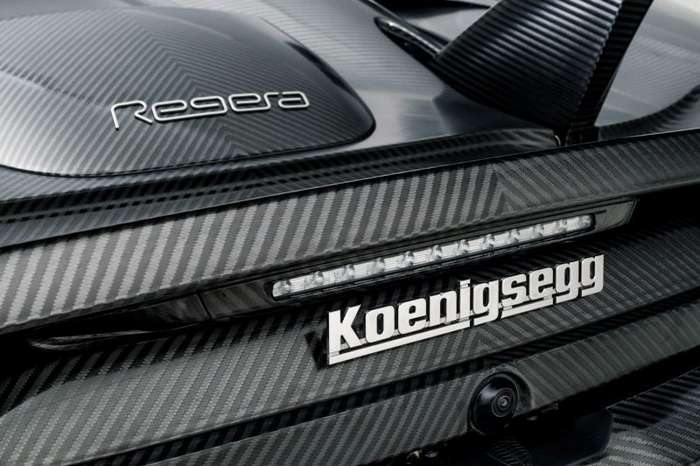 Koenigsegg Naked Carbon: первый гиперкар с кузовом из голого углеродного волокна   авто
