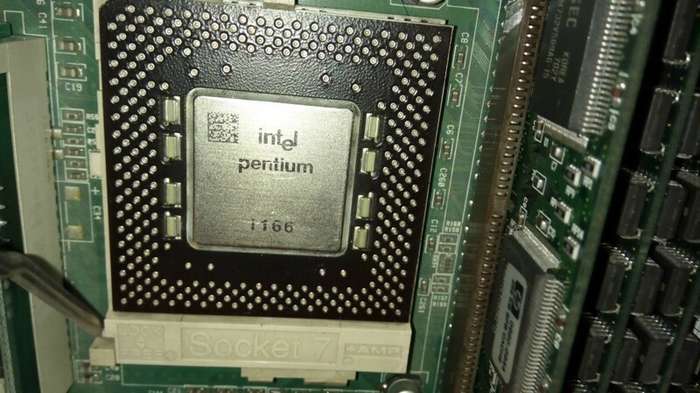 Компьютерной Некрофилии пост: Pentium I от HP   хай-тек
