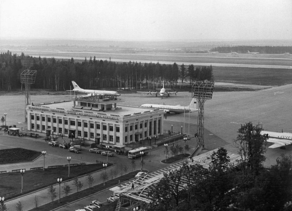 Аэропорт Шереметьево в самом начале 