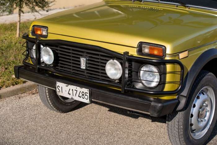 Lada Niva с кузовом кабриолет построенная в Греции   авто
