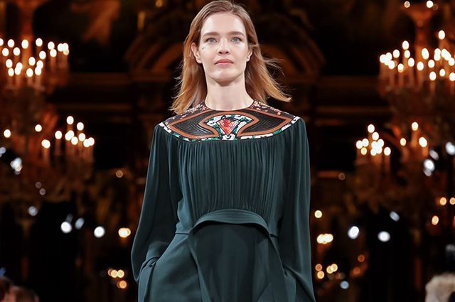 Неделя моды в Париже: Наталья Водянова, Тина Кунаки, Опра Уинфри на показе Stella McCartney осень-зима 20190/2020 thereshegrows