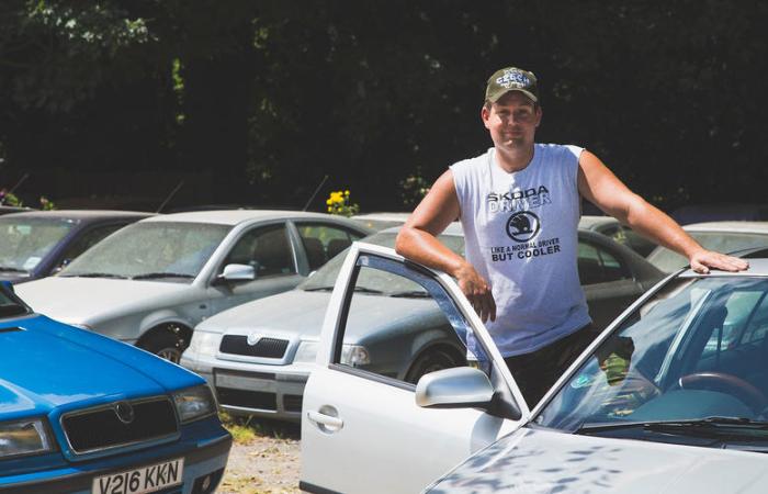 Британец за 10 лет собрал 70 автомобилей Skoda: причина такого поступка заставит задуматься автомобили