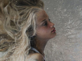 Чуттєві реалістичні картини, які переносять в позамежні світи