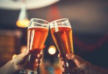 Чому ми п’ємо занадто багато: науковий погляд на силу алкоголю