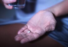 Prášky na spaní spojené se sníženou akumulací bílkovin u Alzheimerovy choroby, naznačuje studie