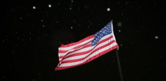 Історичний зимовий шторм накрив дві третини території США