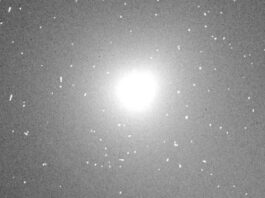 Міжзоряна комета 3I/ATLAS показує несподівану структуру в рідкісному орієнтуванні Хаббла