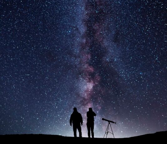 Посібник з нічного неба за лютий 2026: ключові події та як за ними спостерігати