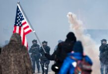 Сльозогінний газ і перцевий балончик: довгострокові наслідки для здоров’я, крім миттєвого болю