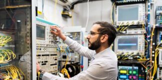 Рекордна швидкість Передачі по Оптичному Волокну: 50 Мільйонів Потоків Одночасно