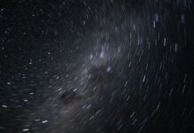 Звёзды проносятся мимо иллюминатора Ориона: впечатления от полёта Artemis 2