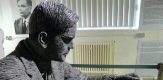 Proč ‘Imitation Game’ Alana Turinga stále definuje selhání AI